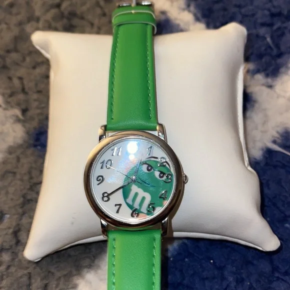 M & M ladies watch, green - Picture 3 of 4